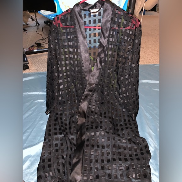 Lingerie - Picture 1 of 1